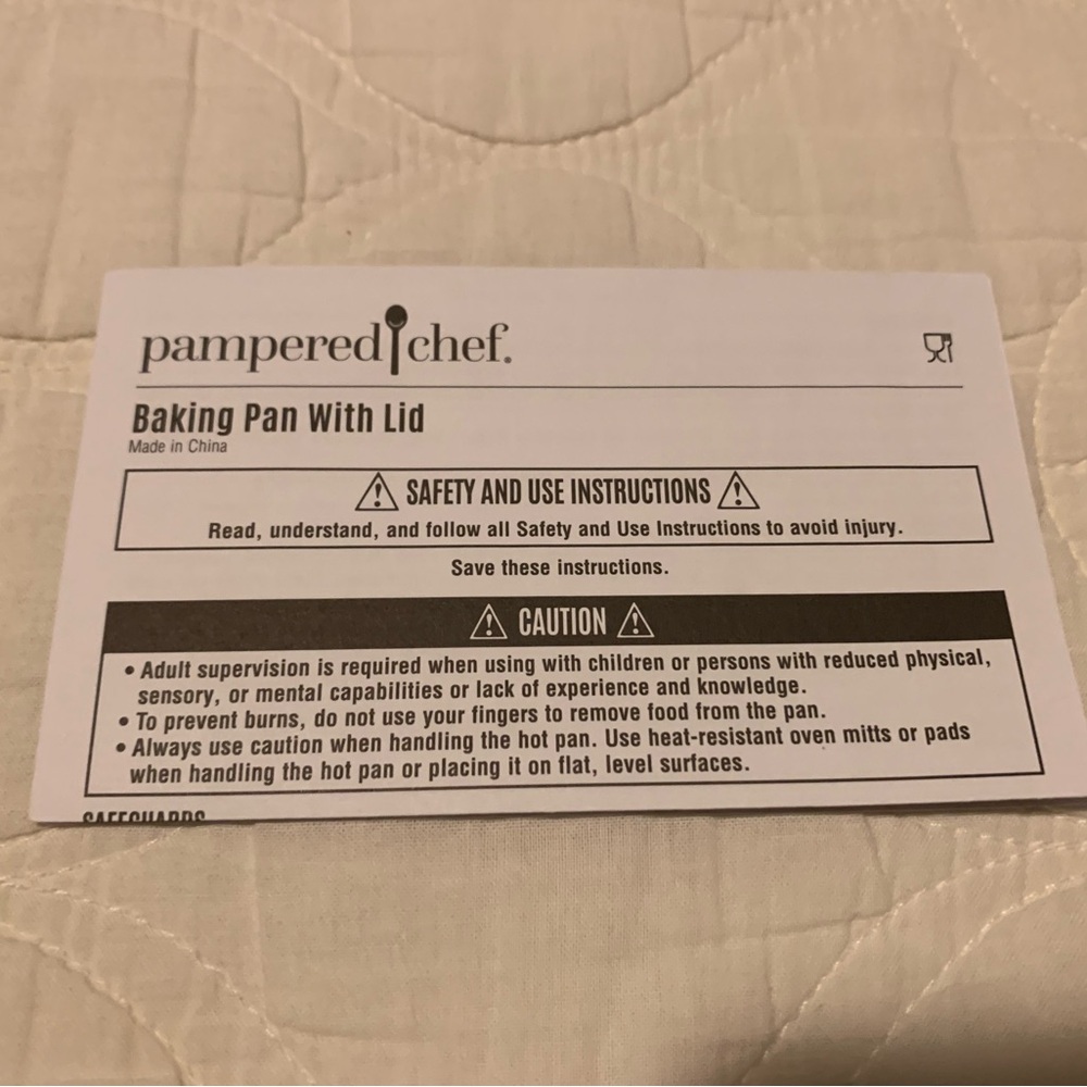 Pampered Chef Blue Baking Pan with Lid - Picture 4 of 7